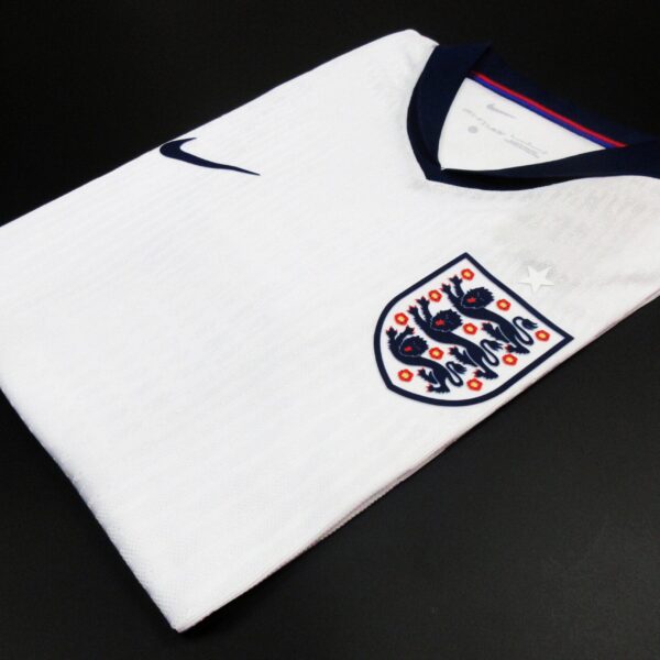 Camiseta Inglaterra 2024-2025 Local – Version Pro Player