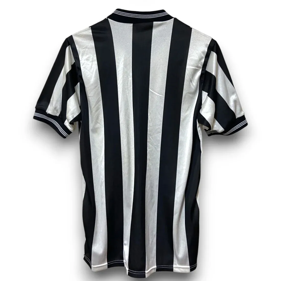 Camiseta Newcastle 1983-1984 Local - Imagen 2