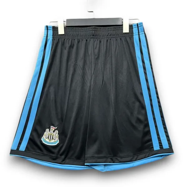 Pantalón corto Newcastle 2026-2027 Local