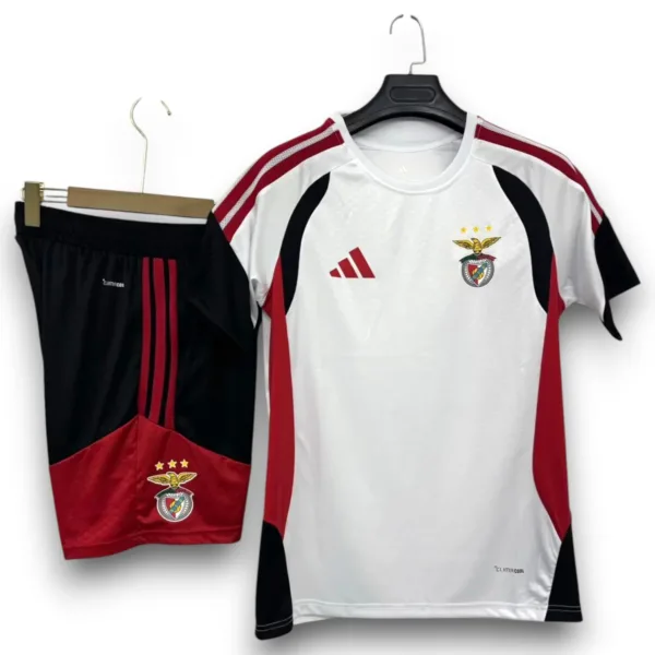 Conjunto Benfica 2026-2027 Visitante – Entrenamiento