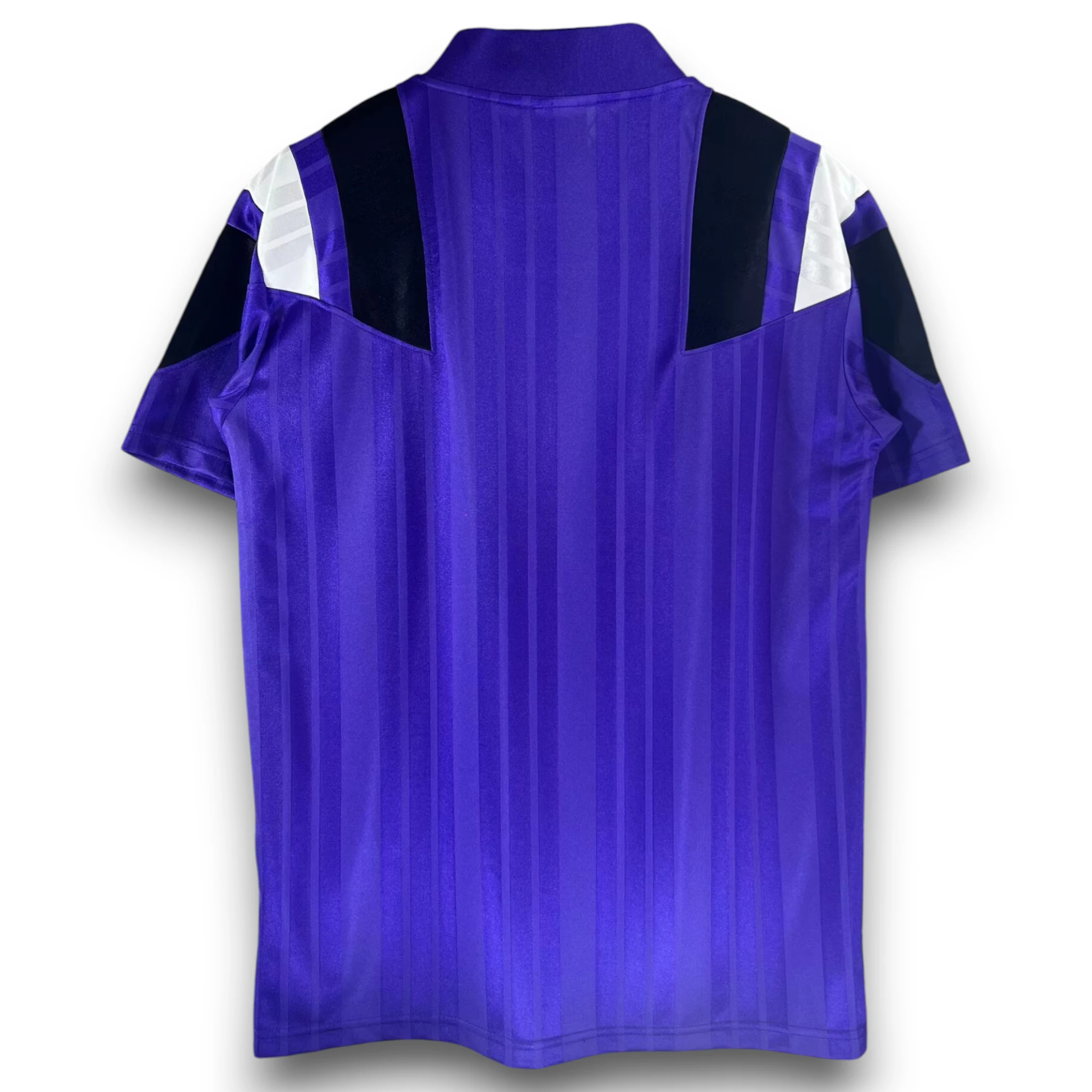 Camiseta Real Madrid 2026-2027 Versión EQT Morado - Imagen 3
